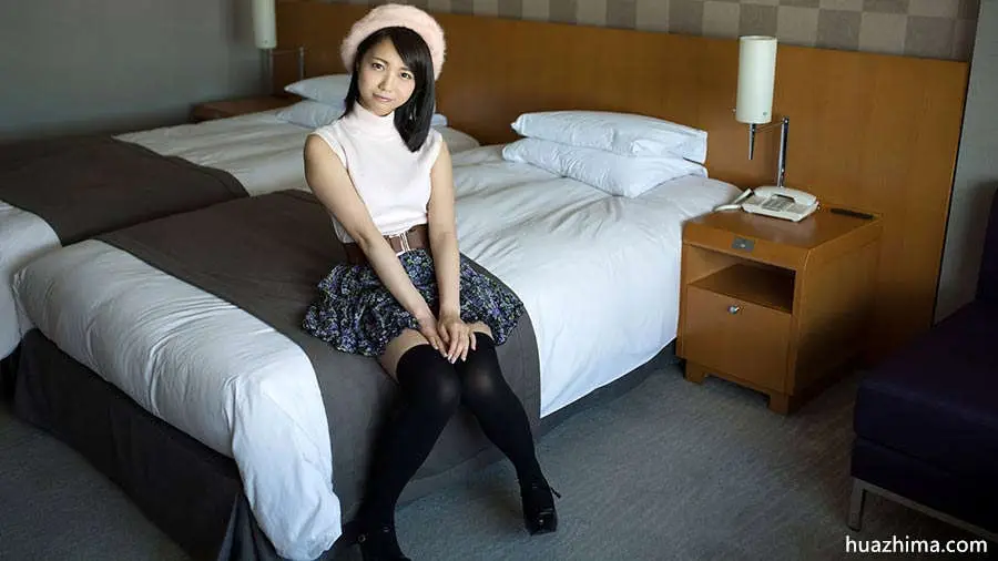 户田真琴 个人图片