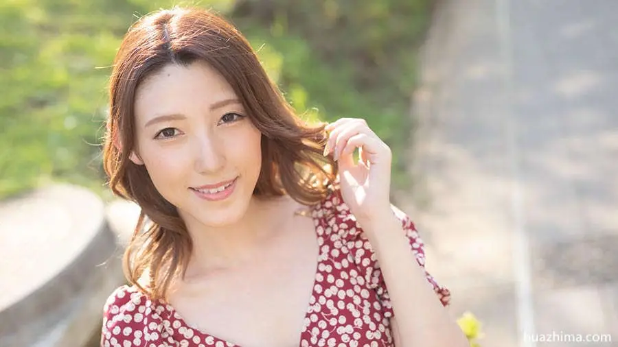 饭冈加奈子 个人图片