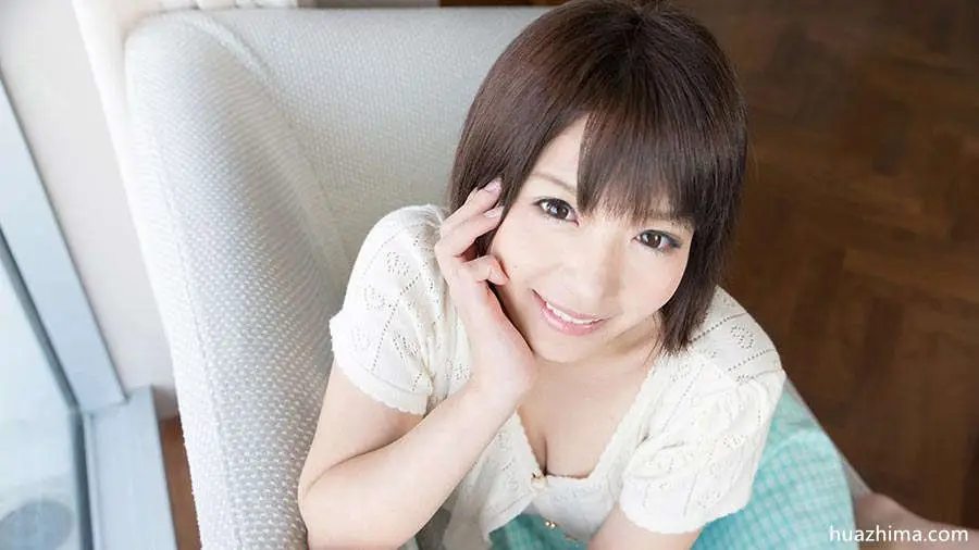 麻里梨夏 个人图片