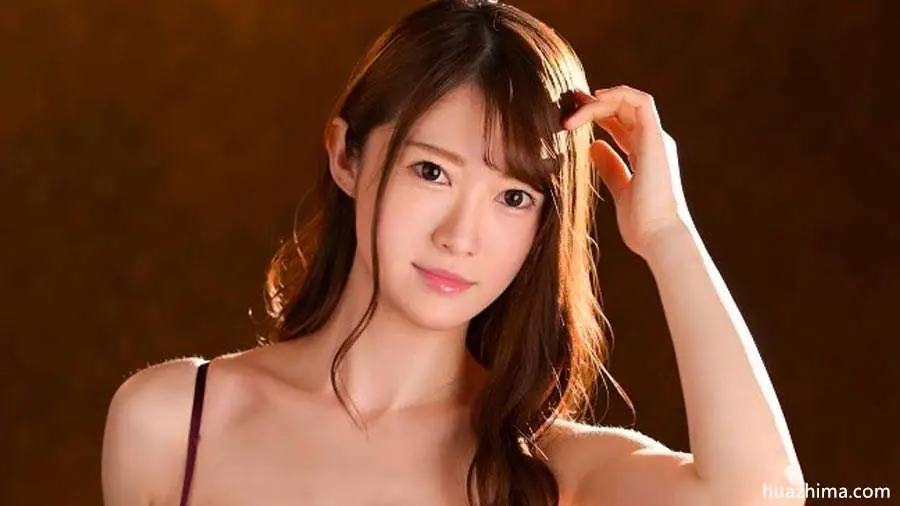 结城瑠美奈 个人图片